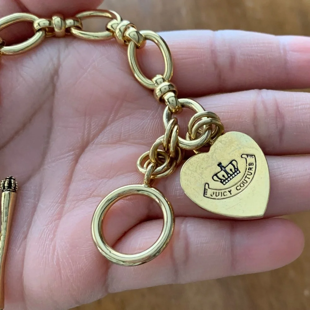 Gold Juicy Couture Bracelet Heart Logo Heart Tag Toggle Clasp Jewelry 7.5” EUC - Picture 2 of 10